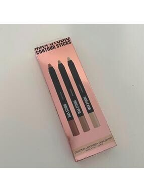 Max Studio Contour Sticks 3-Piece Sculpting Set NIB Contour Bronzer Highlighter